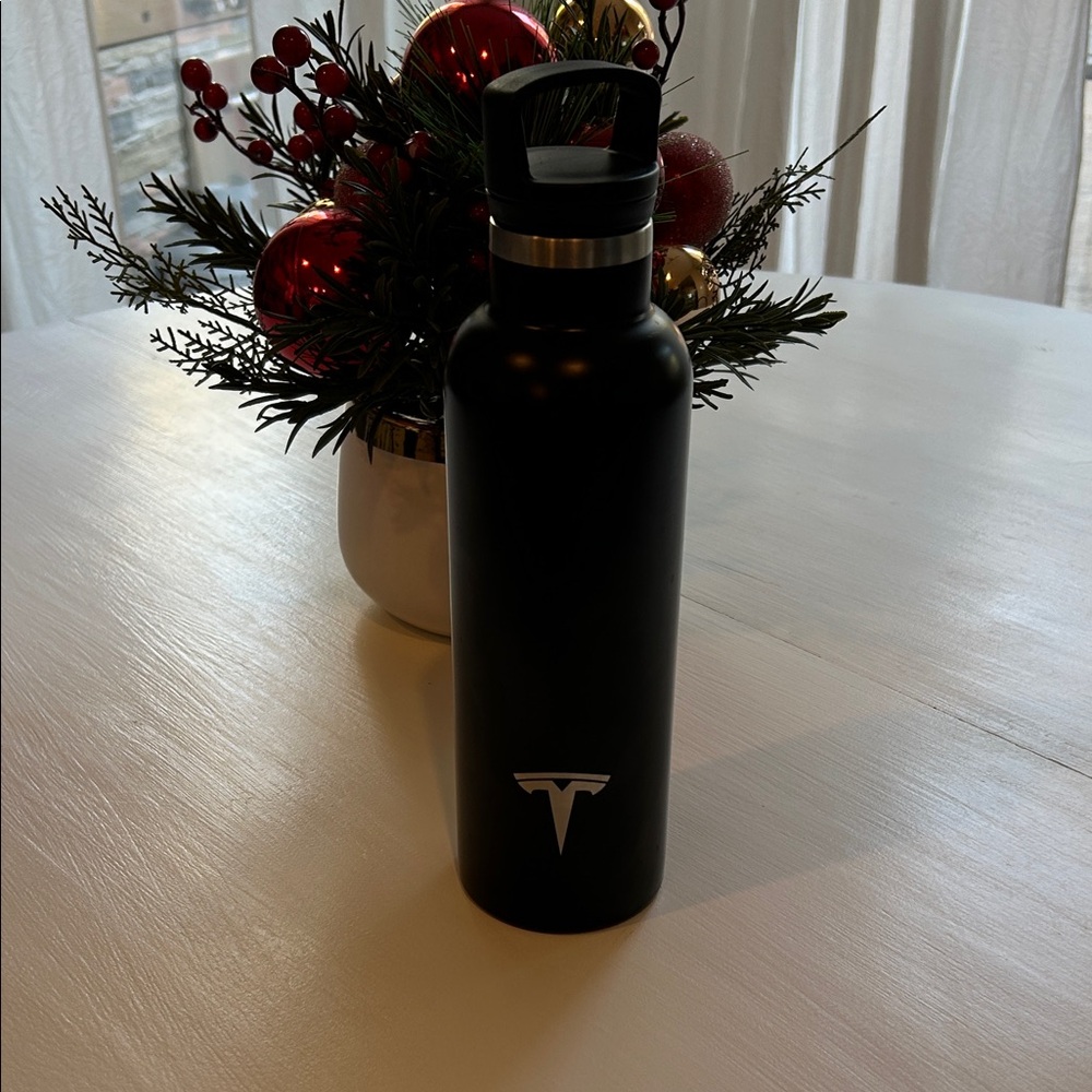 Tesla Matte Black Insulated Bottle